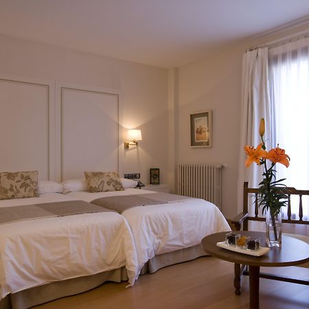 Parador De Puebla De Sanabria Hotel Luaran gambar