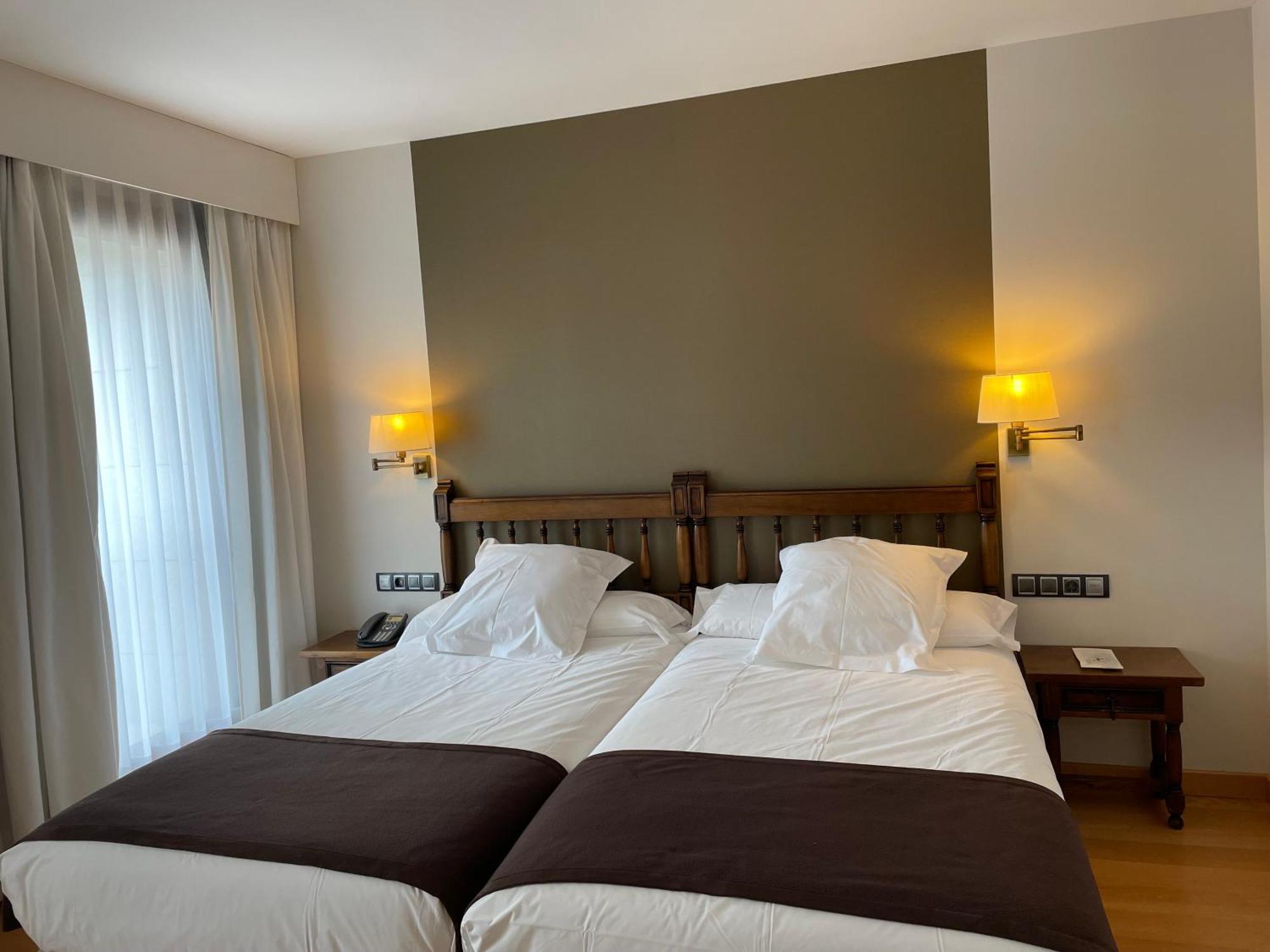 Parador De Puebla De Sanabria Hotel Luaran gambar