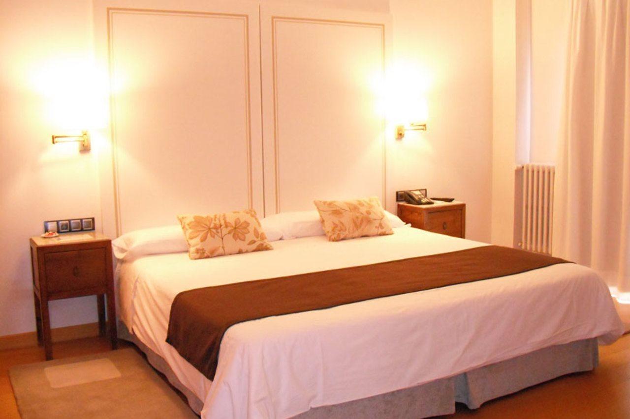 Parador De Puebla De Sanabria Hotel Luaran gambar
